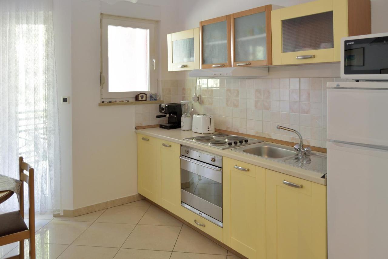 Apartament Pino Pula Zewnętrze zdjęcie