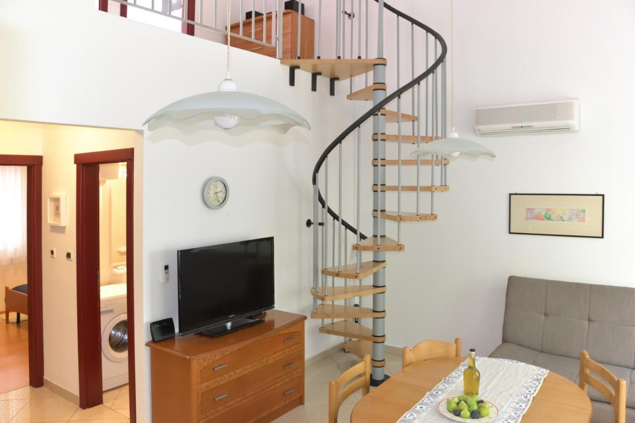 Apartament Pino Pula Zewnętrze zdjęcie