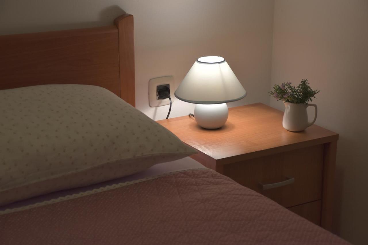 Apartament Pino Pula Zewnętrze zdjęcie