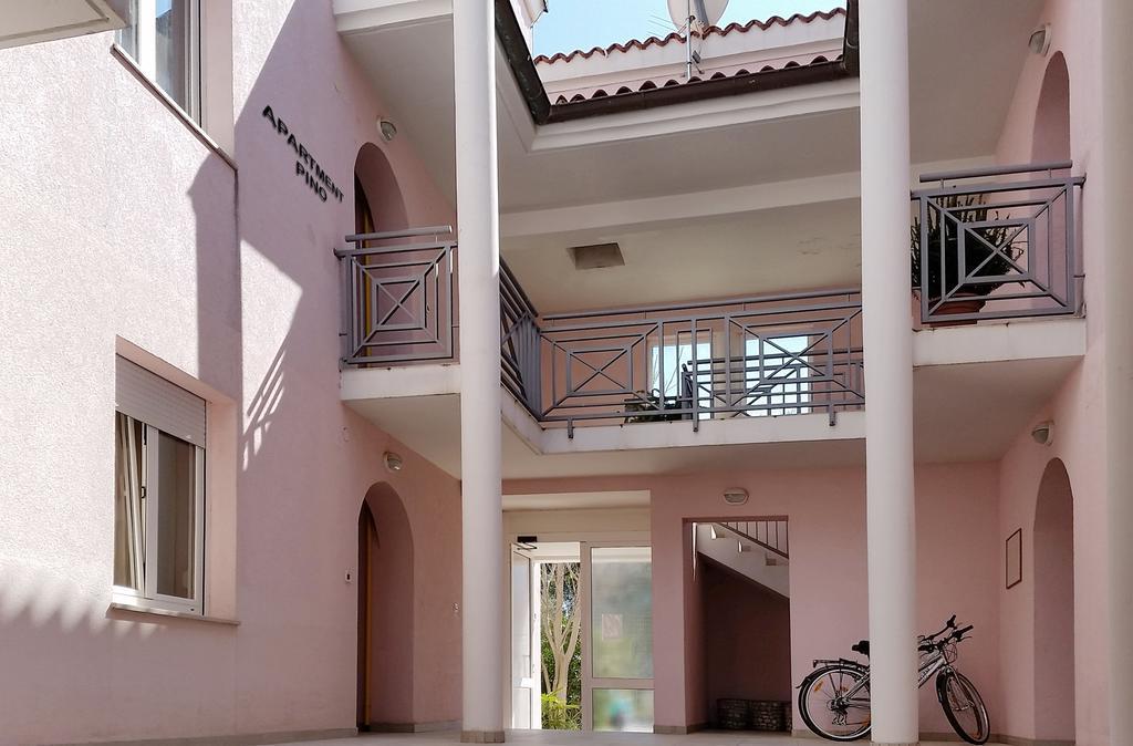 Apartament Pino Pula Zewnętrze zdjęcie