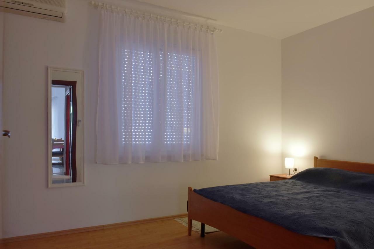 Apartament Pino Pula Zewnętrze zdjęcie